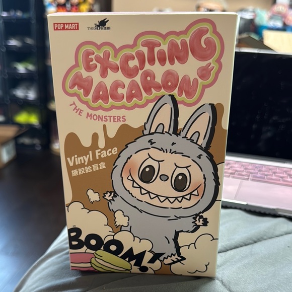 POP MART Other - Exciting Macaron - Sea Salt Coconut